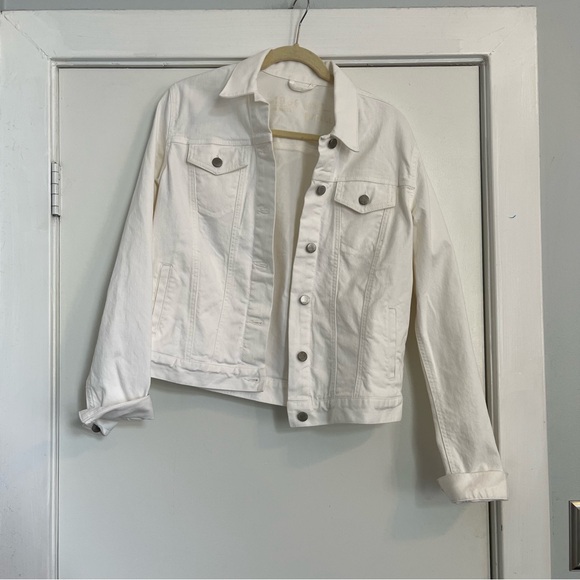 GAP Icon White Denim Jean Jacket women’s size medium tall button front - Picture 1 of 7